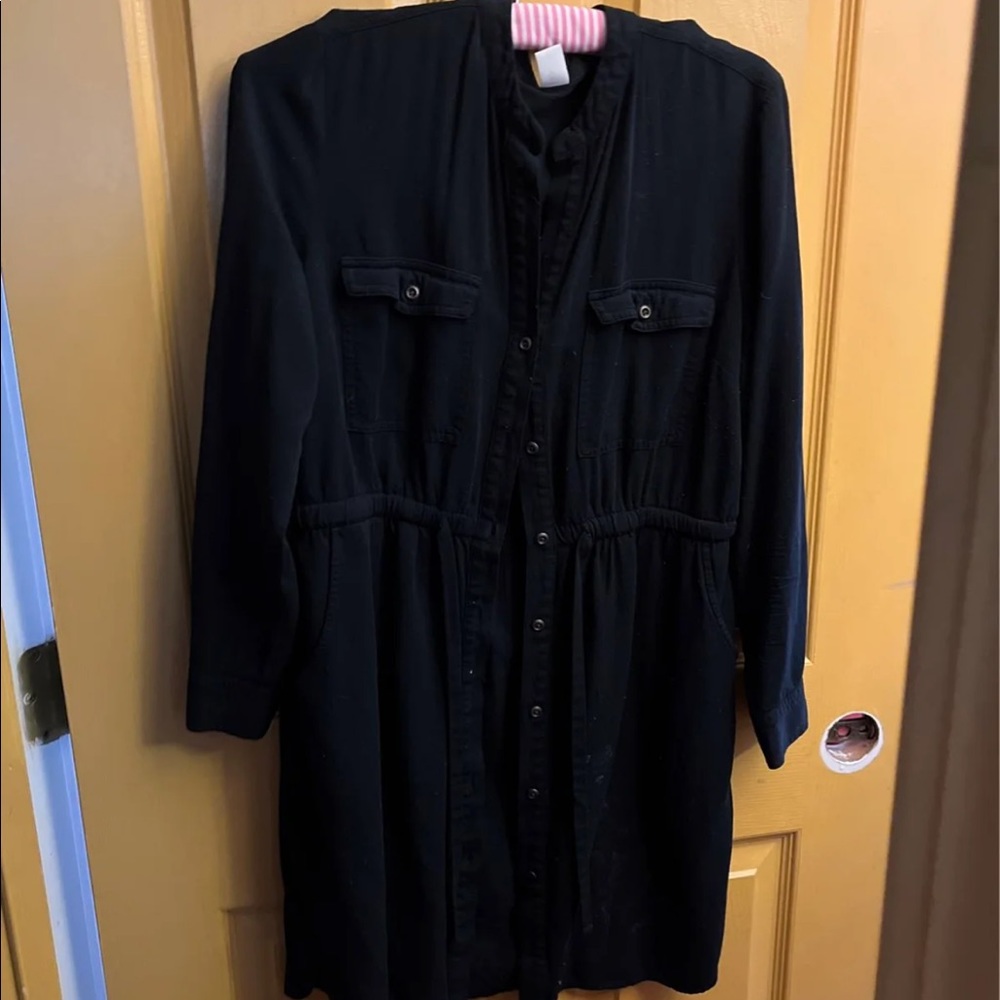 Black Old Navy Button Down‎ Dress